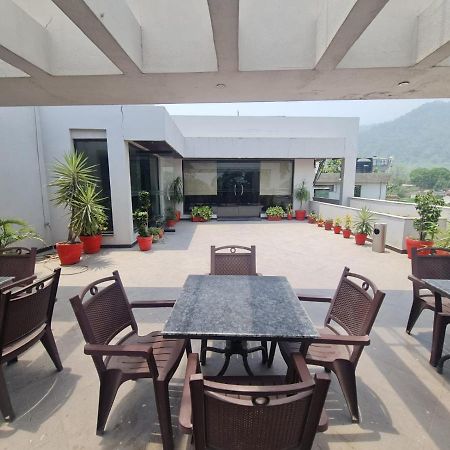 Hotel Lemon Park ฮัดวานี ภายนอก รูปภาพ